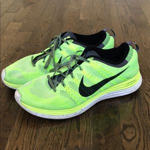 Men’s Nike lunar flyknit one neon shoes size 14